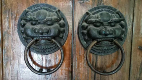 knocker2
